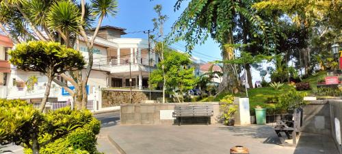 Bukittinggi Hotel | Hotel Indria