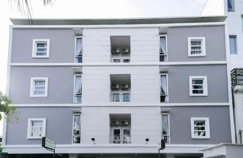 Palembang Hotel | Urbanview Hotel Bari Syariah Palembang By RedDoorz