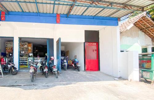 Prigen House | RedDoorz at Jl Raya Pasuruan