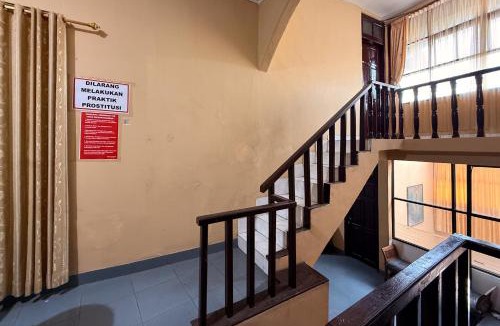 Pogung Lor House | RedDoorz near Tugu Yogyakarta 3