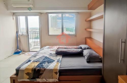 Pondokcina Apartment | Strategic Studio Depok Park View Pool & Wi-Fi