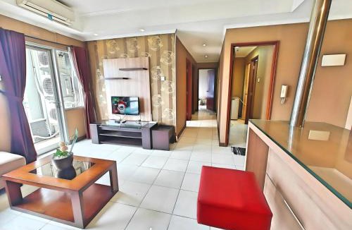 Jakarta Apartment | Strategic 3BR Sudirman Park Apt Wi-Fi, Pool,Gym