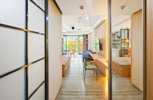 Kuta Selatan Apartment | Lavaya Resort 1BR Nusa Dua w/Pool, WiFi, Netflix