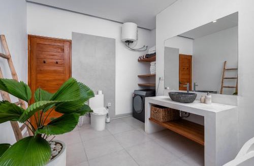 Babakan Villa | L'Angelo Villa