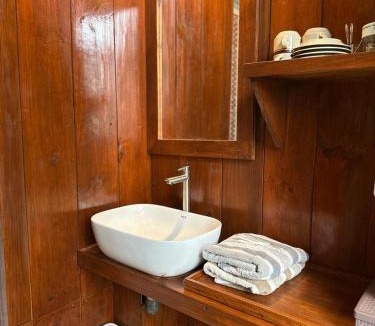 Sukapura Cabin | Omah kayu bromo