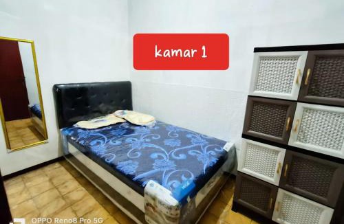 Malang House | KOS PULOSARI 5 Menit Ke ARJOSARI KAMAR MANDI DALAM FREE WIFI