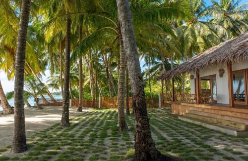 Katiet Villa | Villa RORO Mentawai - Oceanfront Tropical Escape