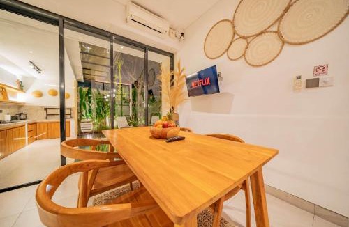 Seminyak Villa | 2BR Villa w Private Pool & Kitchen - Baobab Villas