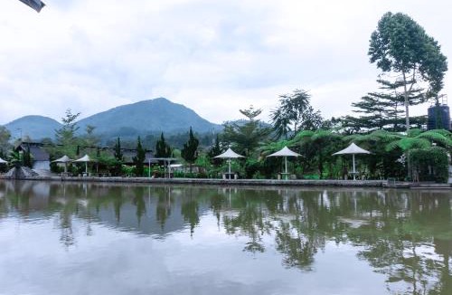 Ciwidey Hotel | Saung Komando Ciwidey
