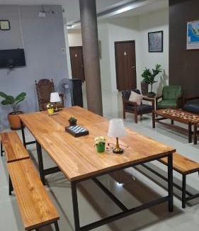 Tuk Tuk Bed & Breakfast | Pondok Ganda