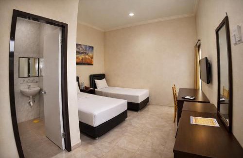 Genteng Hotel | Mahkota Hotel