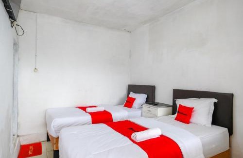 Kejajar Hotel | RedDoorz Syariah at Demangan 2 Jalan Dieng 5