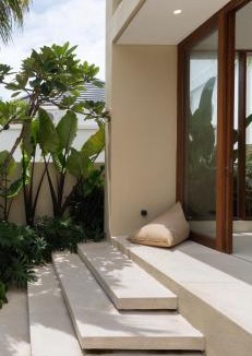Pecatu Villa | LOU Uluwatu - Tropical Private Villa
