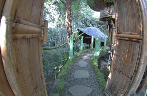 Bebandem House | EcoBamboohouse salacca