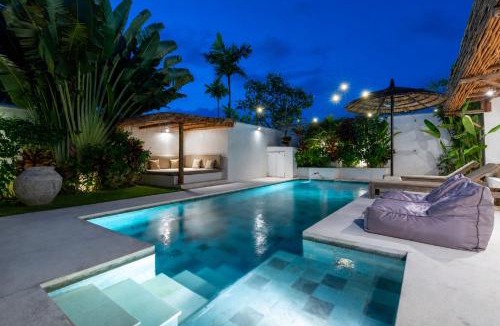 Beraban Villa | Villa Ruta I - Sumptuous 2BR Luxury Villa next to Luna Beach Club and Nyanyi Beach