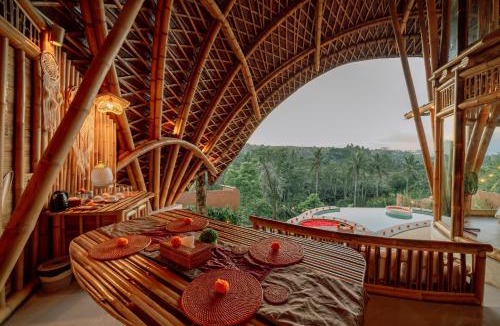 Selat House | The Mundis Bali Villa - Bamboo Retreat with Private Pool & Mount Agung View