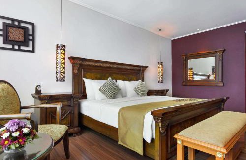 Solo City Centre Hotel | The Royal Surakarta Heritage - Handwritten Collection