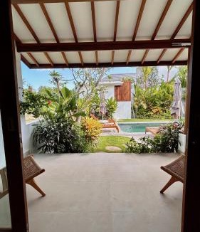 Beraban Hotel | YUGA NYANYI SUITE Boutique Hotel with Pool & Ricefield View