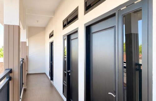 Tulungagung House | RedDoorz Syariah at Khaleza near Alun Alun Tulungagung