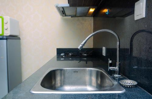 Karet Apartment | Cozy and Elegant 1BR at The Wave Apartment Kuningan By Travelio