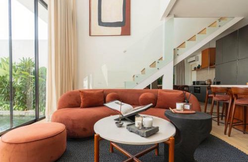 Batu Bolong Villa | Hidden Designer LOFT 3BDR I 750m to the Beach
