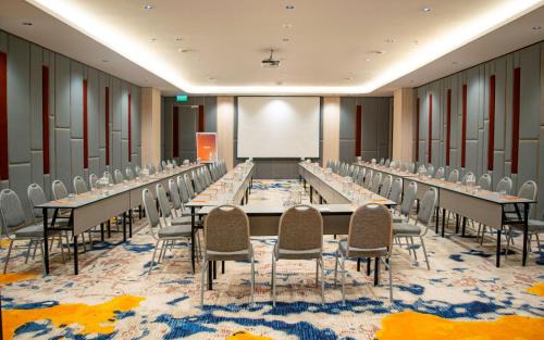 Senayan Hotel | HARRIS Suites fx Sudirman