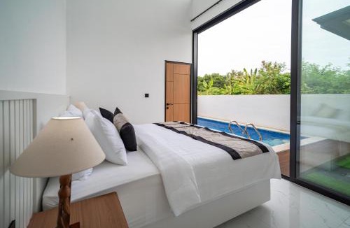 Blahbatuh Villa | Villa Effata close to Black Sand Beach