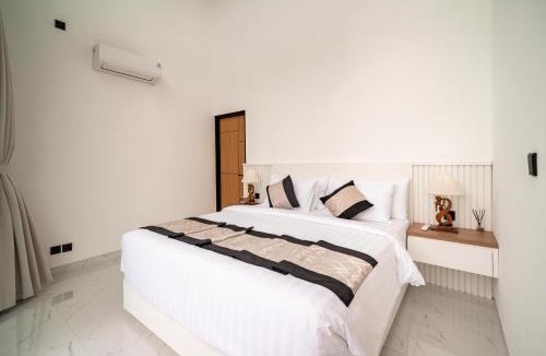 Blahbatuh Villa | Villa Effata close to Black Sand Beach