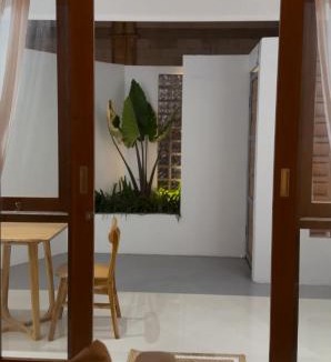 Seminyak House | Saroja Suites Guest House