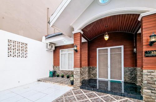 Purwokerto Villa | Nest Guest House by The Lavana