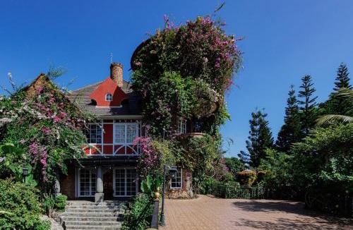 Pancawati Villa | The Lavana Signature Edensor Mansion Sentul