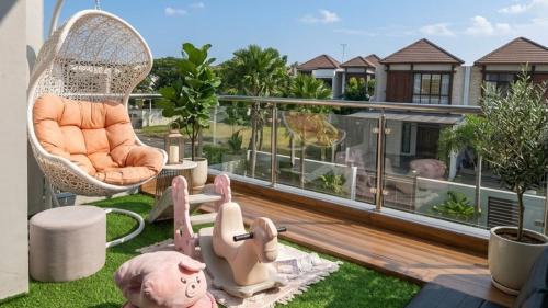 Cikarang House | RR Travertine House Cikarang