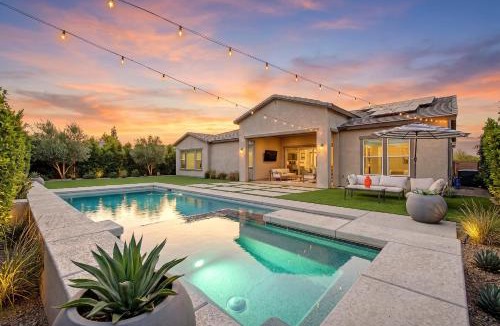 Enterprise Villa | Desert Dream Home - Resort Pool, Jacuzzi, Piano, Peloton, Mountain Bikes