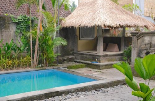 Kutuh Kaja Villa | Big Villa with 4 Bedrooms and Private Pool in Ubud