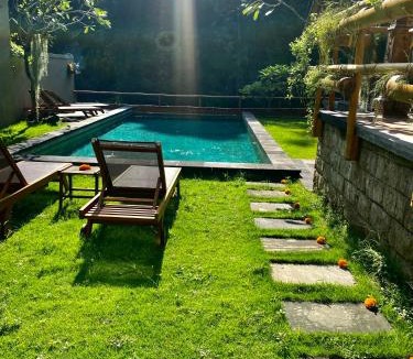 Kediri Hotel | The Villa Lululu