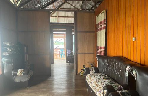 Batudaka Island House | Intan Homestay