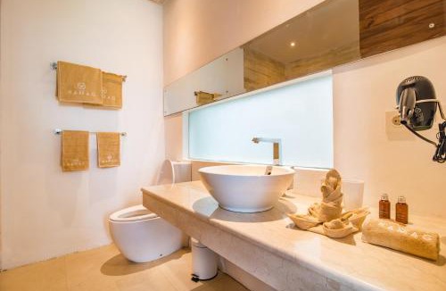 Sunset Road Villa | Villa Kamag Seminyak