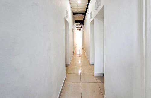 Kebumen Hotel | RedDoorz at Etnik Guest House