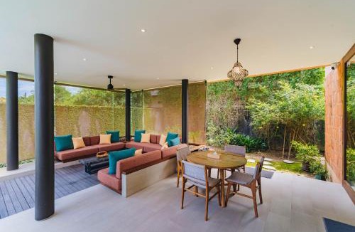 Jimbaran Bay Villa | Luxury Rosa Village