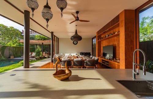 Jimbaran Bay Villa | Luxury Rosa Village
