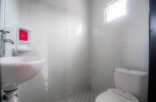 Balikpapan House | RedDoorz near E Walk Mall Balikpapan