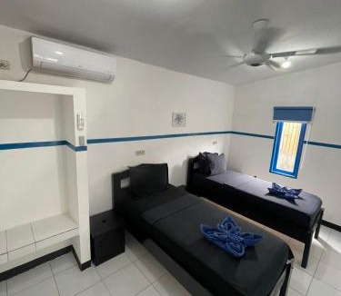 Gili Trawangan Villa | Beach Villa - Gili Trawangan - Privat Villa with Pool and privat Gym - up to 4 people - Long Term