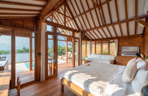 Jungut Batu Villa | MANA Lembongan Romantic Pool Cottage with ocean and Mt agung views