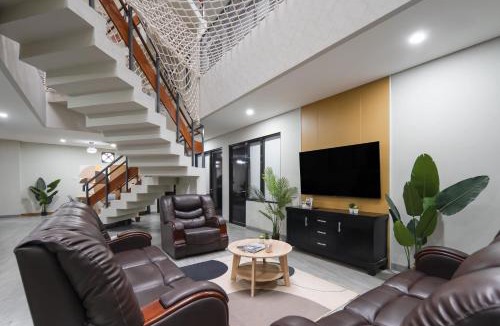 Kemang Hotel | Cove Casa Dyna