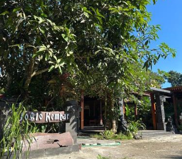 Bandung Hotel | Homestay Joglo Kembar