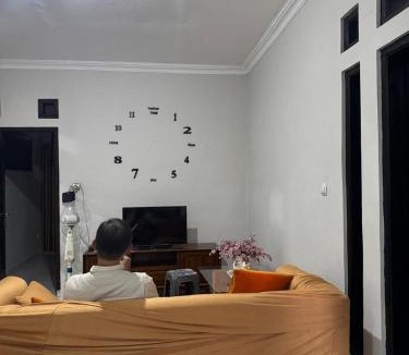 Garut House | laksana homestay