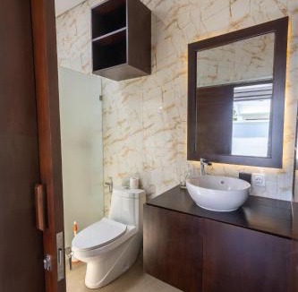 Melayang Bed & Breakfast | The Tjindra Mata 2 Bedroom Private Pool Villa Ubud