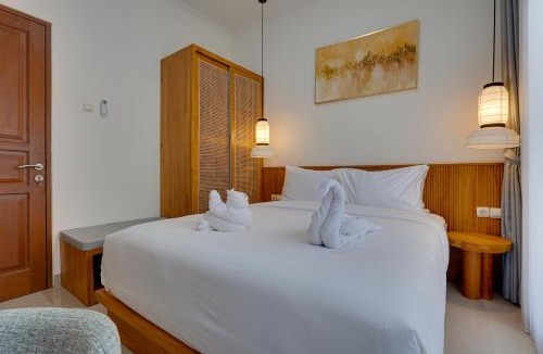 Denpasar Barat Villa | Stylish 3BR Villa Palm Haven 11 near Central Seminyak