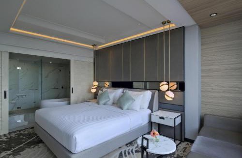 Surabaya Hotel | Movenpick Surabaya City