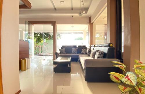 Probolinggo House | RedDoorz Syariah at The Canal Homestay Probolinggo